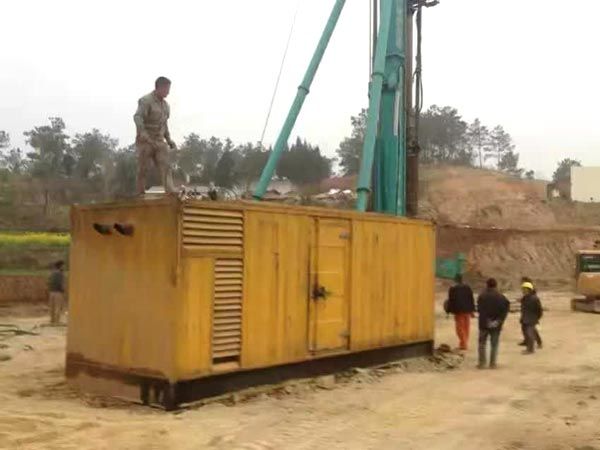 中平镇如何判断水冷式机油散热器密封件是否需要更换?